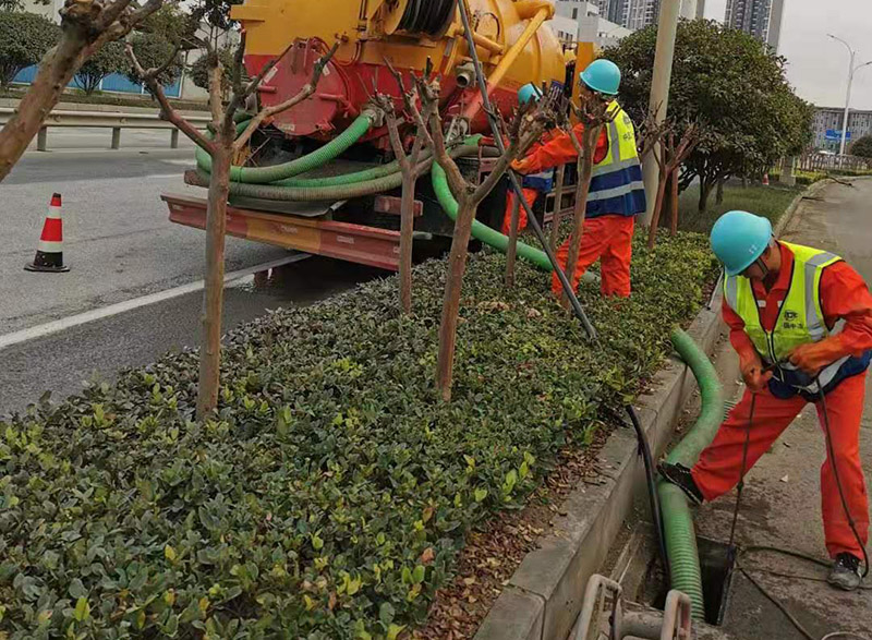 塔什库尔干市政管道清淤
